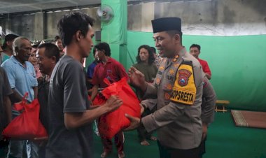 Jumat-Curhat,-Kapolresta-Sidoarjo-Ajak-Masyarakat-Jaga-Kondusifitas-Kamtibmas-Akhir-Tahun-dan-Pemilu-2024