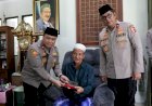 Ops-NCS-Polri-Kunjungi-Ponpes-Bumi-Shalawat-Sidoarjo,-Gus-Ali-Doakan-Pemilu-Aman-dan-Damai