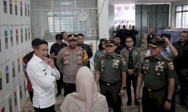 Pastikan-Kesiapan-Logistik-Pemilu-2024,-Forkopimda-Kota-Malang-Kunjungi-Gudang-KPU