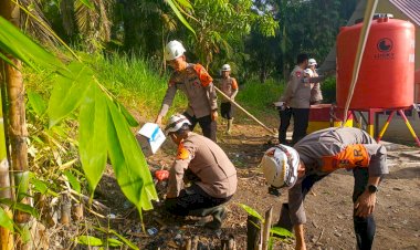 Tim-SAR-Resimen-II-Pas-Pelopor-Normalisasi-Sungai-dan-Dukung-Pembangunan-Huntara-di-Agam