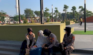 Polwan-Polresta-Sidoarjo-Patroli-dan-Amankan-Car-Free-Day-di-Kawasan-Alun-Alun