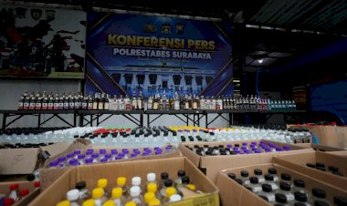 Gelar-Operasi-KRYD,-Polrestabes-Surabaya-Sita-5.385-Botol-Miras-Ilegal