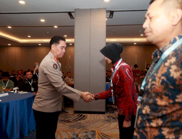 Pelatihan Public Speaking, Kabid Humas Polda Jatim: Humas Harus Jadi Komunikator Efektif di Era Digital