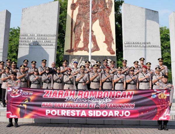 Jelang Hari Bhayangkara ke-80, Polresta Sidoarjo Ziarah dan Tabur Bunga di Makam Pahlawan