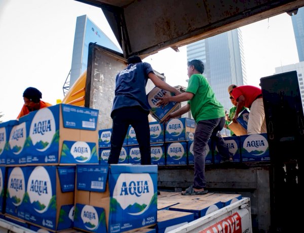 Polda Metro Jaya Kirim 12 Truk Bantuan Kemanusiaan untuk Masyarakat Terdampak Gempa NTT