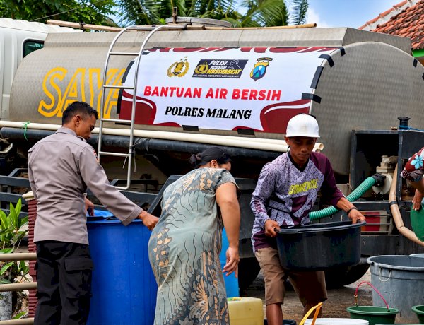 Tanggap Darurat Kekeringan, Polres Malang Pasok 35 Ribu Liter Air Bersih ke Dua Kecamatan