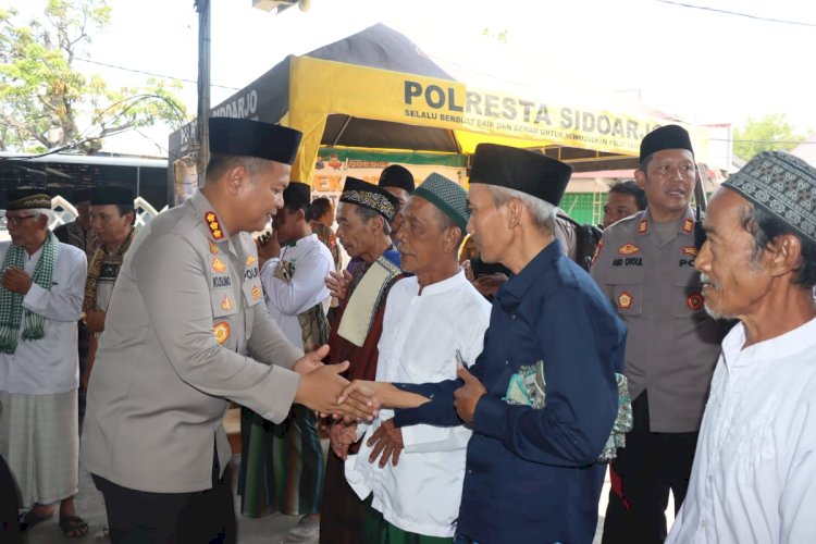 Jumat Curhat di Desa Candipari, Polresta Sidoarjo Bantu Pembangunan Masjid dan Bakti Kesehata