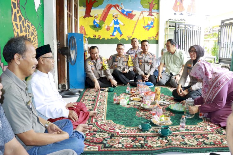 Sampaikan Pesan Pemilu Damai Kapolres Pelabuhan Tanjungperak Sambangi Tokoh Agama