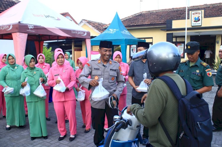 Polisi Hadirkan Dapur SAE Ramadhan Selama Bulan Puasa di Ngawi