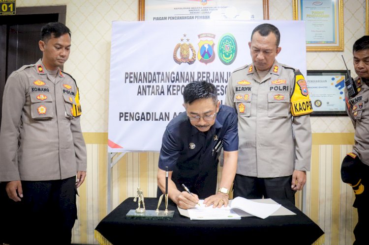 Polres Lumajang Tandatangani Perjanjian Kerjasama Dengan Pengadilan Agama