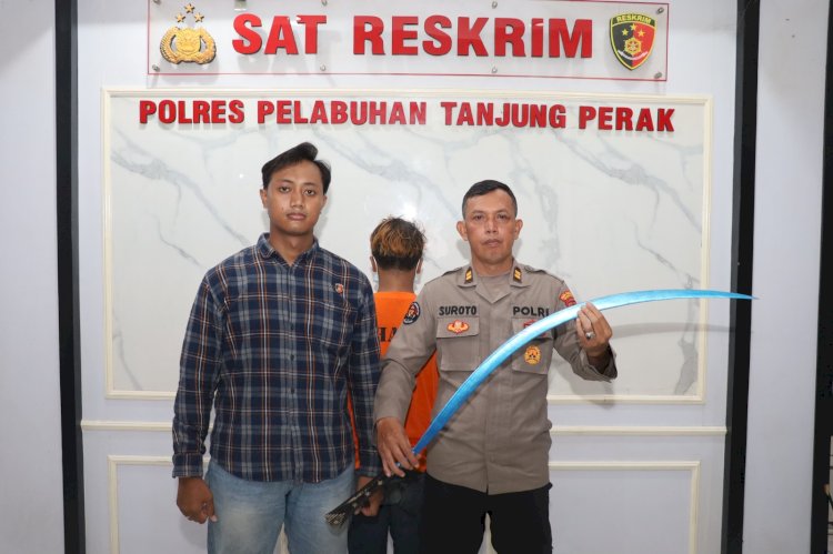 Polres Tanjungperak Amankan Ketua Gangster Durian Runtuh 23 Kedapatan Bawa Sajam