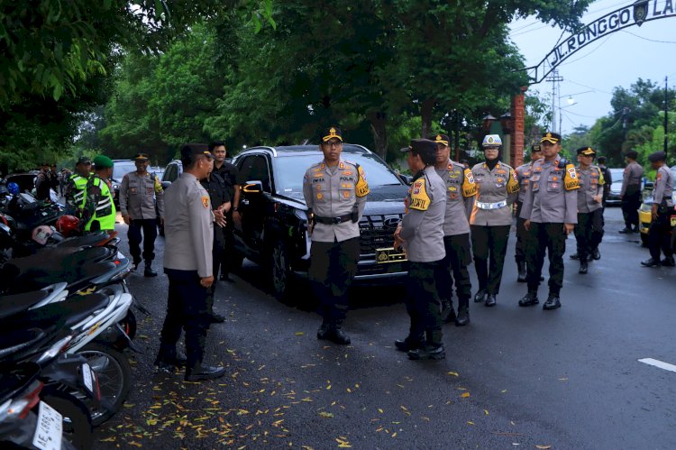 Polres Ngawi Pantau Perbatasan Jatim - Jateng, H+9 Ops Lilin Semeru 2024 Lalin Lancar